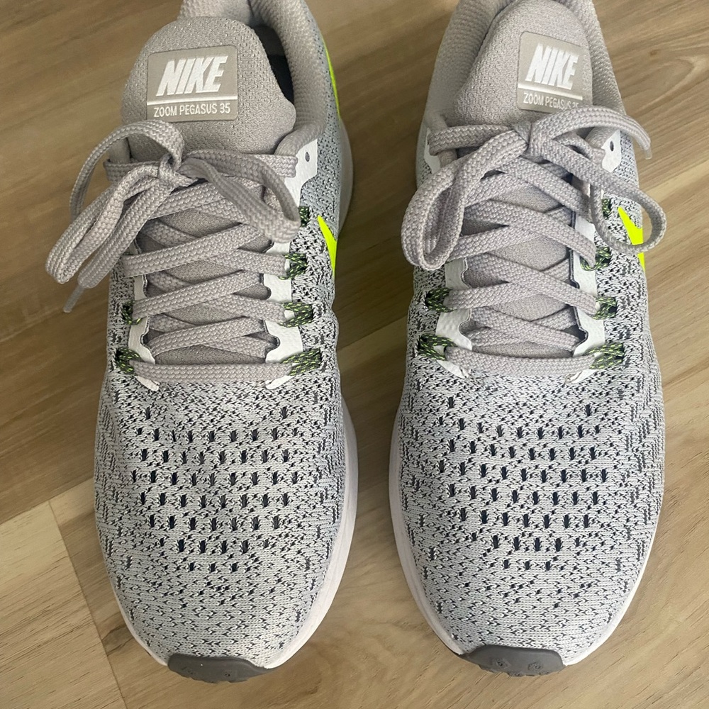 Nike ZOOM Pegasus 35 Size 6.5